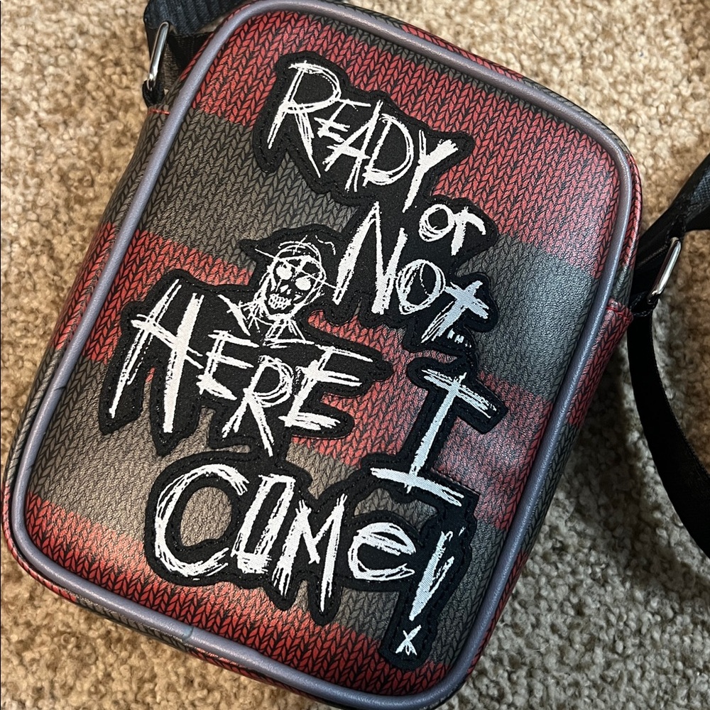 🎃 BUCKLE-DOWN Freddy Krueger Ready or Not Crossbody Bag. NWOT - Picture 3 of 10